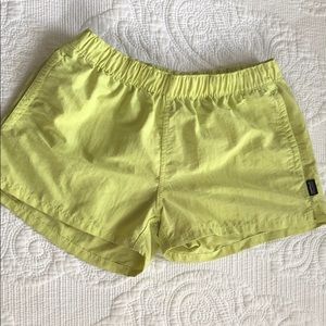 Patagonia Women’s Barely Baggies Size M